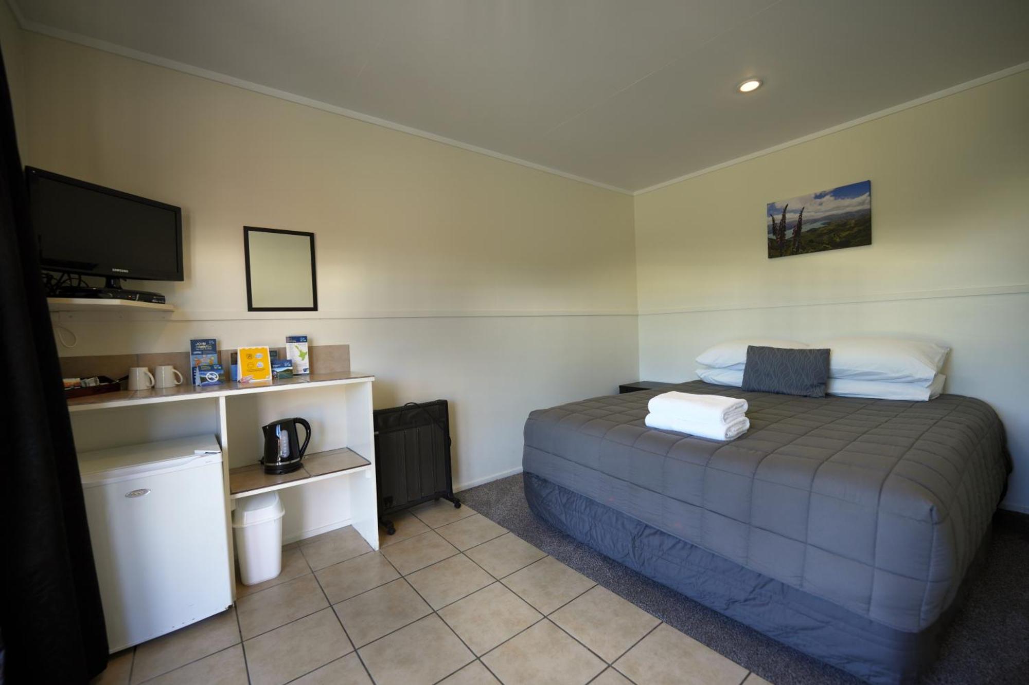 Akaroa Top 10 Holiday Park Kültér fotó